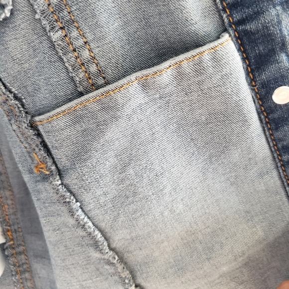 Kensie Jean Jacket Denim Stretch Boho Western Fall Women Small to Medium Size - Picture 8 of 12